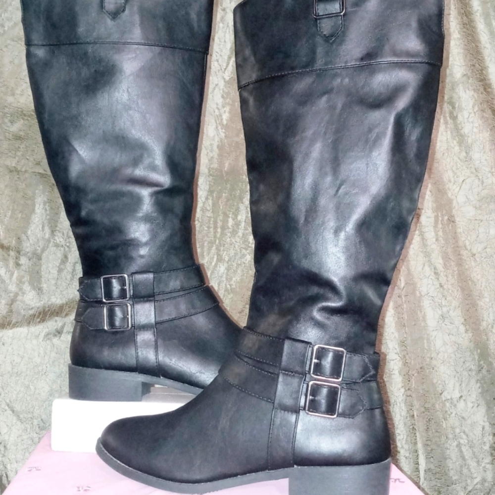 American Eagle knee high boot